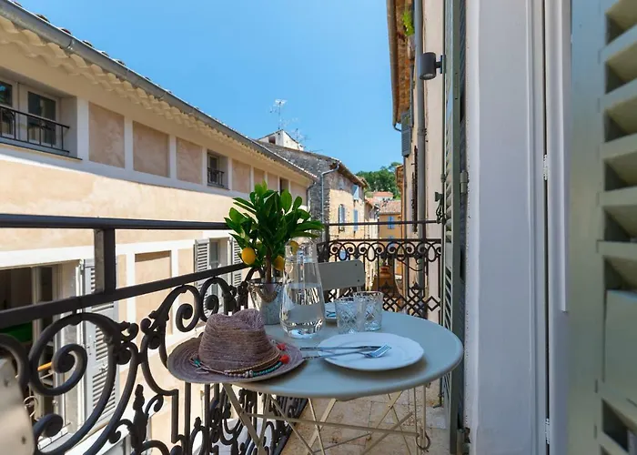 Valbonne Flat