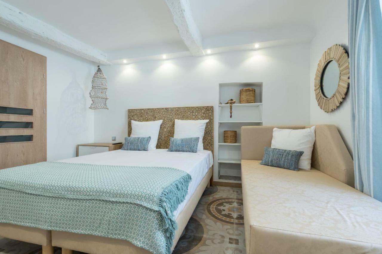 Apartment Flat *