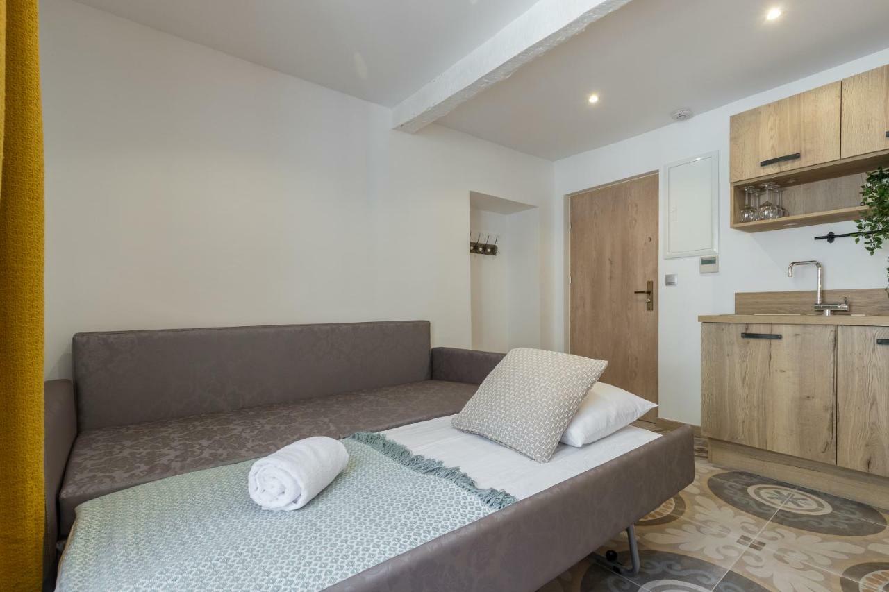 Flat * Valbonne