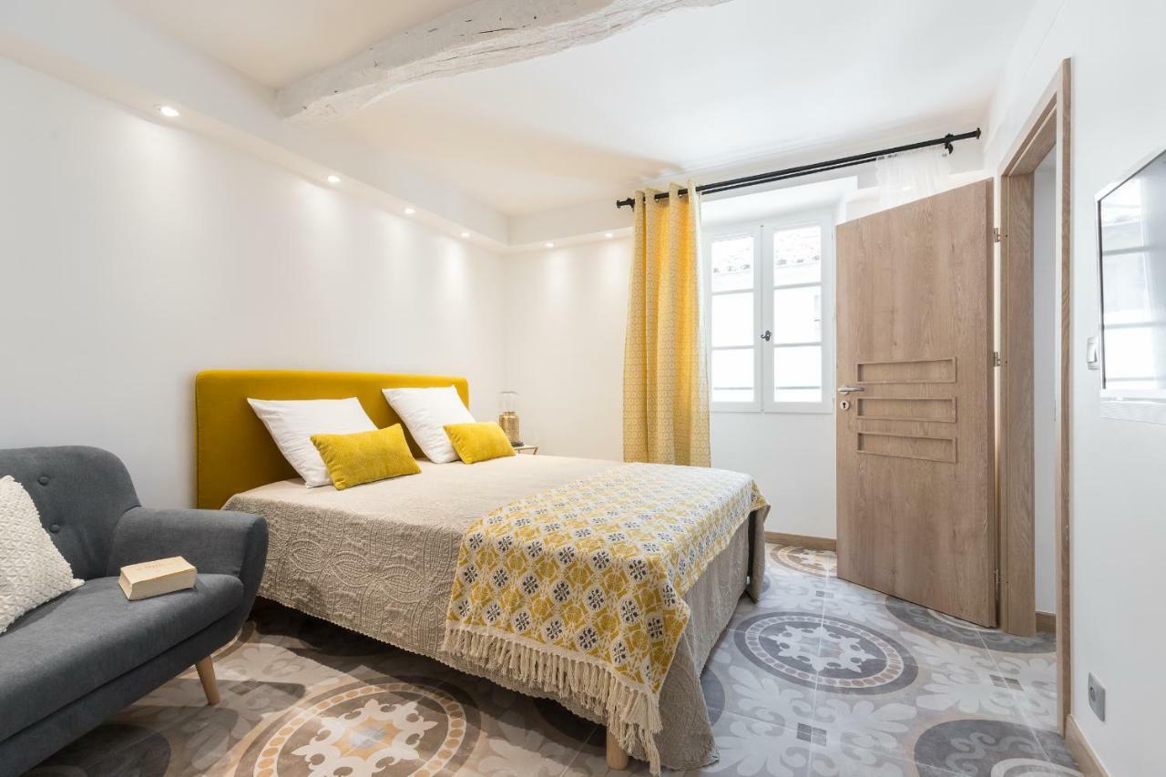 Flat Apartment