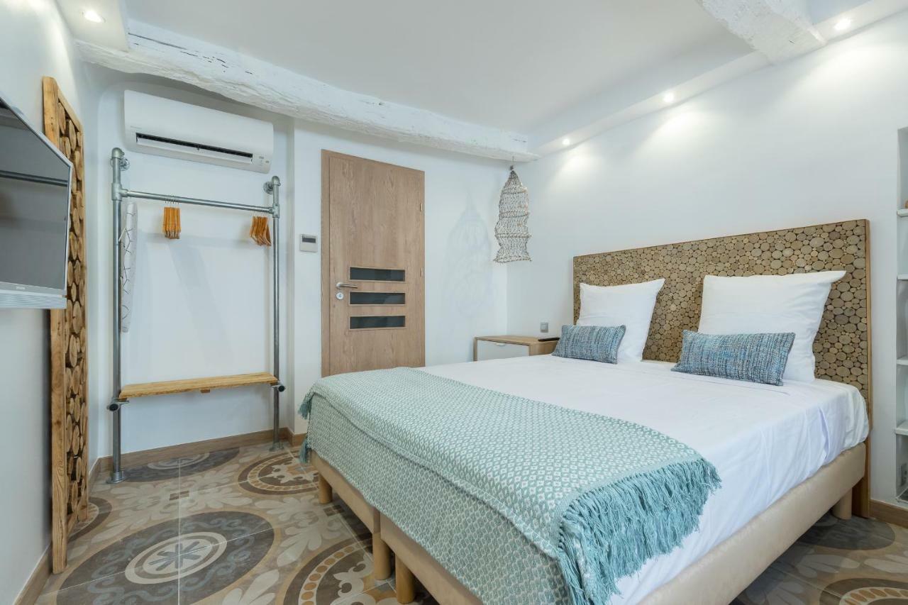 Flat Apartment